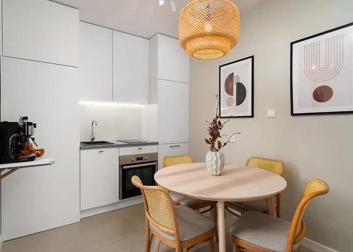 Wroc'love By Me & Mosiezna & Free Garage & Self Check In 24h Wroclaw