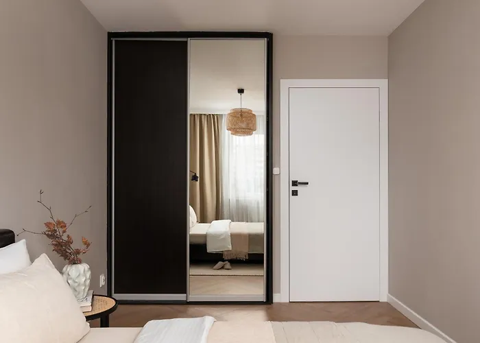 Wroc'love By Me & Mosiezna & Free Garage & Self Check In 24h Wroclaw